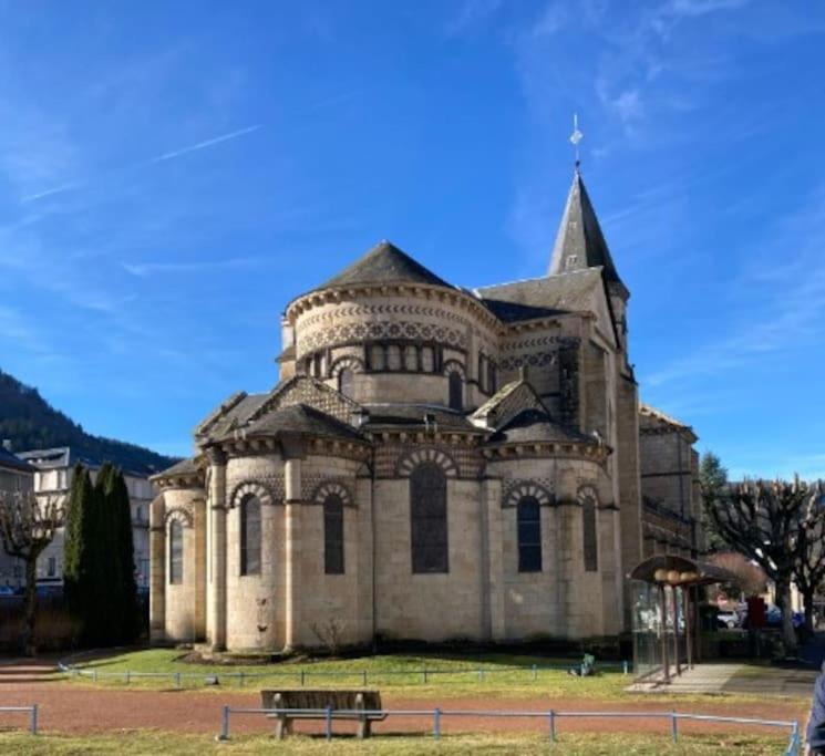 Appt Lumineux, Thermes Et Montagne La Bourboule Bagian luar foto