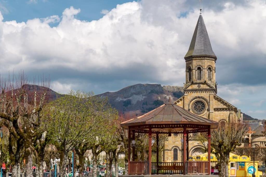 Appt Lumineux, Thermes Et Montagne La Bourboule Bagian luar foto